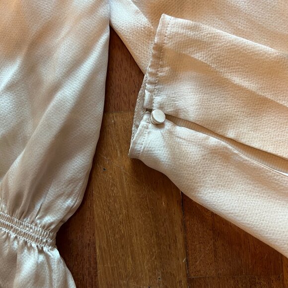 Aritzia Little Moon - Champagne Pink 100% Silk Blouse Lace Trim - XXS - Picture 8 of 9